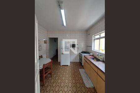 Cozinha - Armários de casa à venda com 2 quartos, 150m² em Jardim Santa Emilia, São Paulo