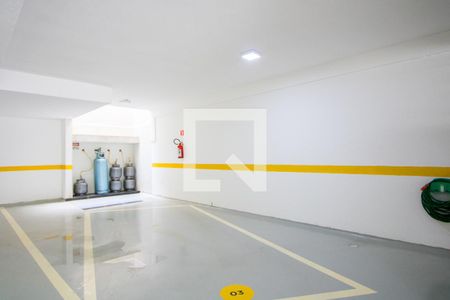Vaga da garagem de apartamento à venda com 3 quartos, 88m² em Vila Scarpelli, Santo André