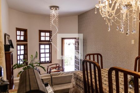 Sala 1 de casa à venda com 3 quartos, 190m² em Alto Caiçaras, Belo Horizonte