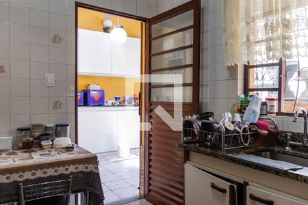 Cozinha de casa à venda com 3 quartos, 190m² em Alto Caiçaras, Belo Horizonte