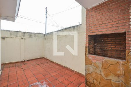 Quintal de casa para alugar com 4 quartos, 128m² em Jardim Ernestina, São Paulo