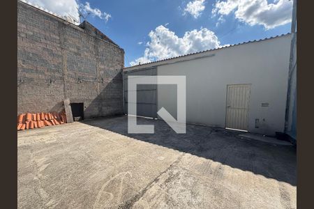 Quintal com garagem de casa à venda com 3 quartos, 250m² em Jardim America Iv, Várzea Paulista