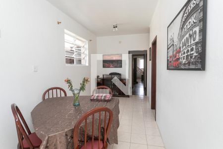 Cozinha de casa à venda com 5 quartos, 270m² em Navegantes, Porto Alegre