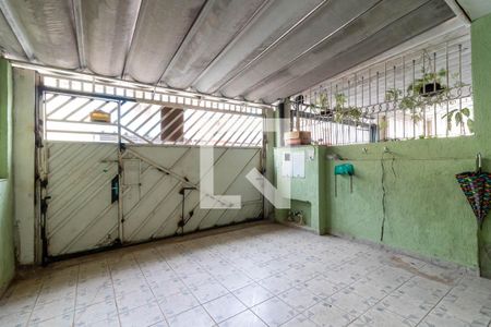 Garagem de casa à venda com 2 quartos, 150m² em Santana, São Paulo