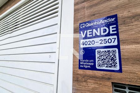 Placa de casa à venda com 3 quartos, 140m² em Água Rasa, São Paulo