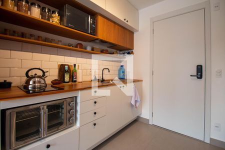 Cozinha de apartamento para alugar com 2 quartos, 36m² em Jardim Caravelas, São Paulo