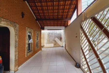 Garagem de casa à venda com 4 quartos, 330m² em Jardim Santa Genebra, Campinas