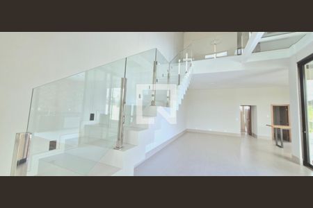 Escada de casa de condomínio à venda com 4 quartos, 384m² em Alphaville Vespasiano, Vespasiano