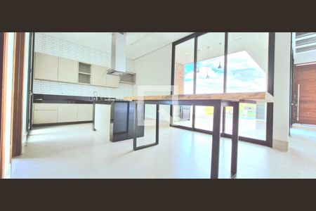 Cozinha - Armários de casa de condomínio à venda com 4 quartos, 384m² em Alphaville Vespasiano, Vespasiano
