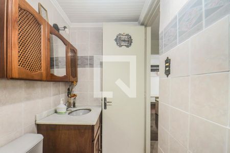 Banheiro de apartamento para alugar com 3 quartos, 92m² em Humaitá, Porto Alegre