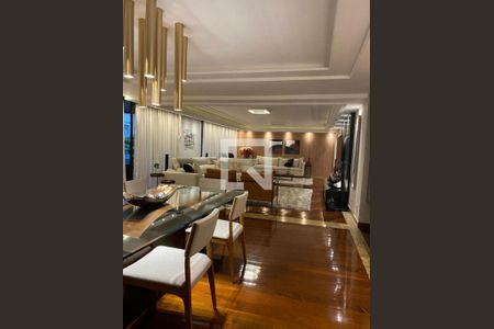 Apartamento à venda com 4 quartos, 400m² em Icaraí, Niterói