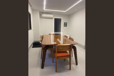 Apartamento à venda com 4 quartos, 400m² em Icaraí, Niterói