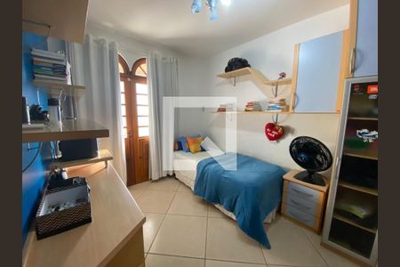 Casa à venda com 4 quartos, 361m² em Camboinhas, Niterói