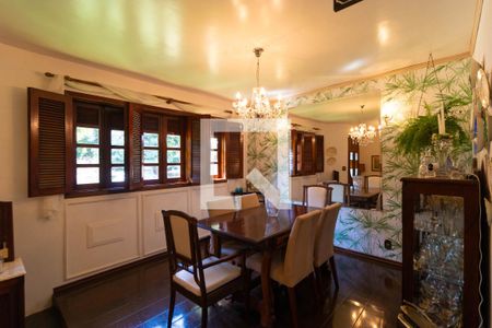 Sala de casa à venda com 3 quartos, 250m² em Cidade Universitária, Campinas