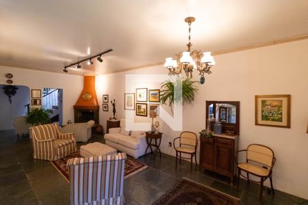 Sala de casa à venda com 3 quartos, 250m² em Cidade Universitária, Campinas