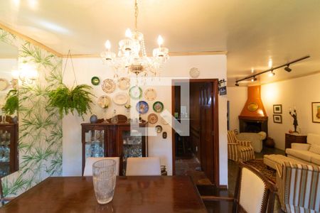 Sala de casa à venda com 3 quartos, 250m² em Cidade Universitária, Campinas