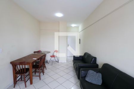 Sala de apartamento para alugar com 2 quartos, 60m² em Jardim Vitoria, Guarujá