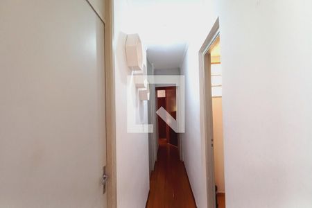 Corredor de apartamento à venda com 3 quartos, 93m² em Jardim Indianópolis, Campinas