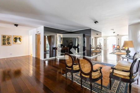 Hall social de apartamento à venda com 4 quartos, 240m² em Cerqueira César, São Paulo