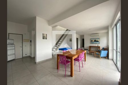 Sala de apartamento à venda com 3 quartos, 240m² em Humaitá, Rio de Janeiro