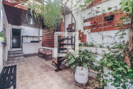 Corredor de apartamento para alugar com 5 quartos, 280m² em Navegantes, Porto Alegre