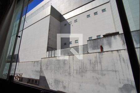 Varanda - Vista de apartamento para alugar com 1 quarto, 77m² em Passo D’areia, Porto Alegre
