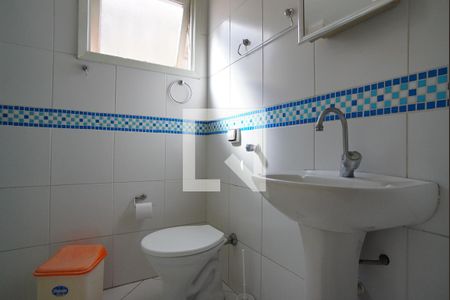 Banheiro Corredor de apartamento para alugar com 1 quarto, 77m² em Passo D’areia, Porto Alegre