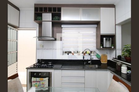 Cozinha de casa à venda com 2 quartos, 140m² em Vila Nivi, São Paulo