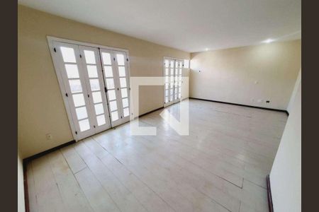 Casa à venda com 4 quartos, 160m² em Vargem Grande, Rio de Janeiro