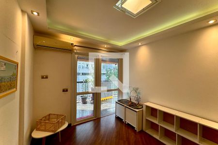 Sala de apartamento para alugar com 2 quartos, 102m² em Flamengo, Rio de Janeiro