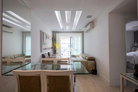 Sala de apartamento à venda com 2 quartos, 149m² em Tijuca, Rio de Janeiro