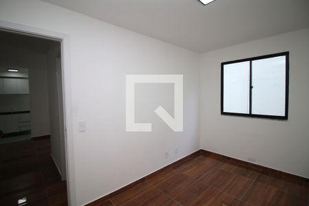 Sala de apartamento para alugar com 2 quartos, 50m² em Irajá, Rio de Janeiro