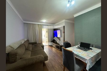 Sala de apartamento à venda com 3 quartos, 85m² em Jardim Tupanci, Barueri