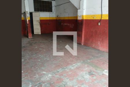 Garagem de casa à venda com 2 quartos, 200m² em Perdizes, São Paulo