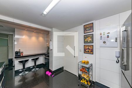 Cozinha de apartamento à venda com 3 quartos, 325m² em Coracao de Jesus, Belo Horizonte