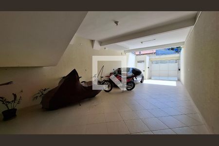 Garagem de apartamento à venda com 2 quartos, 73m² em Vila Lucinda, Santo André