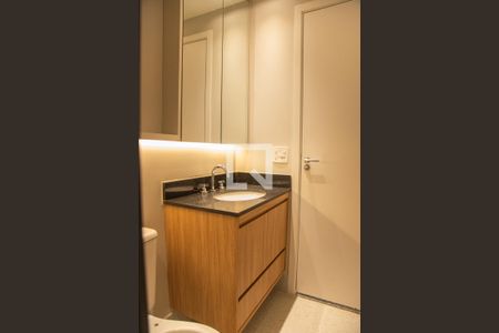 Banheiro de apartamento à venda com 1 quarto, 28m² em Jardim das Acacias, São Paulo