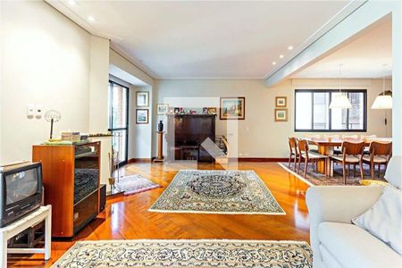Apartamento à venda com 4 quartos, 220m² em Vila Nova Conceição, São Paulo