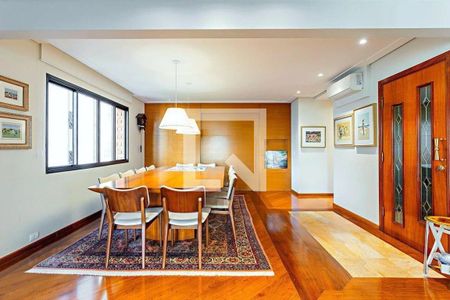 Apartamento à venda com 4 quartos, 220m² em Vila Nova Conceição, São Paulo