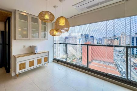 Apartamento à venda com 3 quartos, 95m² em Vila Olímpia, São Paulo
