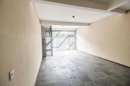 Garagem de casa para alugar com 3 quartos, 180m² em Vila Engenho Novo, Barueri