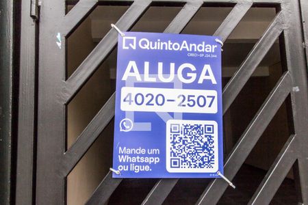 Vista da Rua de casa para alugar com 3 quartos, 180m² em Vila Engenho Novo, Barueri