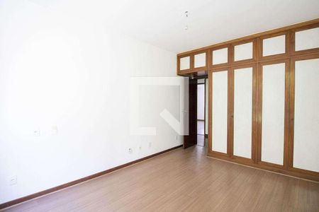 Apartamento à venda com 3 quartos, 180m² em Copacabana, Rio de Janeiro