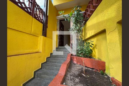 Entrada de casa à venda com 5 quartos, 213m² em Vila Universitaria, São Paulo