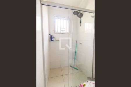 Banheiro de apartamento à venda com 2 quartos, 43m² em Vila Verde, São Paulo