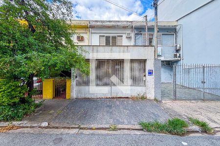 Fachada de casa para alugar com 3 quartos, 190m² em Pinheiros, São Paulo