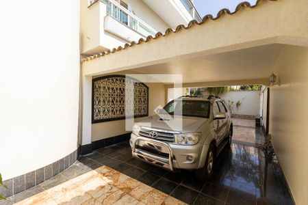 Quintal - Garagem de casa para alugar com 6 quartos, 720m² em Jardim Campo Grande, São Paulo