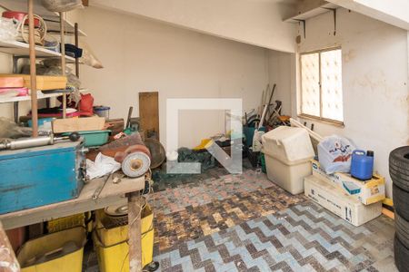 Garagem de casa à venda com 4 quartos, 296m² em Olaria, Rio de Janeiro