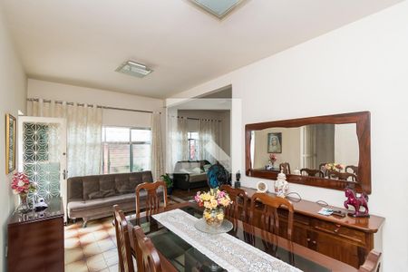 Sala de casa à venda com 4 quartos, 296m² em Olaria, Rio de Janeiro