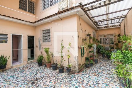 Quintal de casa à venda com 4 quartos, 296m² em Olaria, Rio de Janeiro